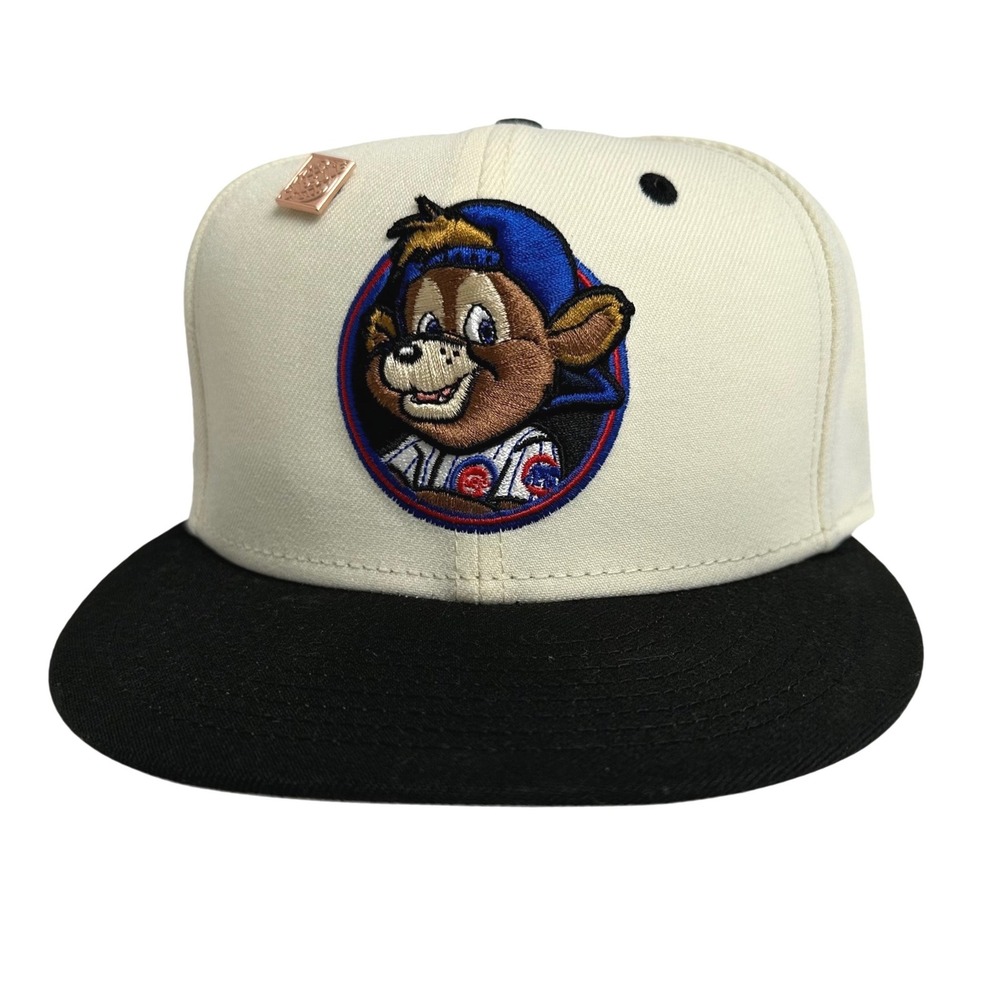 Capsule Hats New Era Chicago Cubs Clark 59FIFTY Fitted Hat 7 1/2 Cream Black MLB